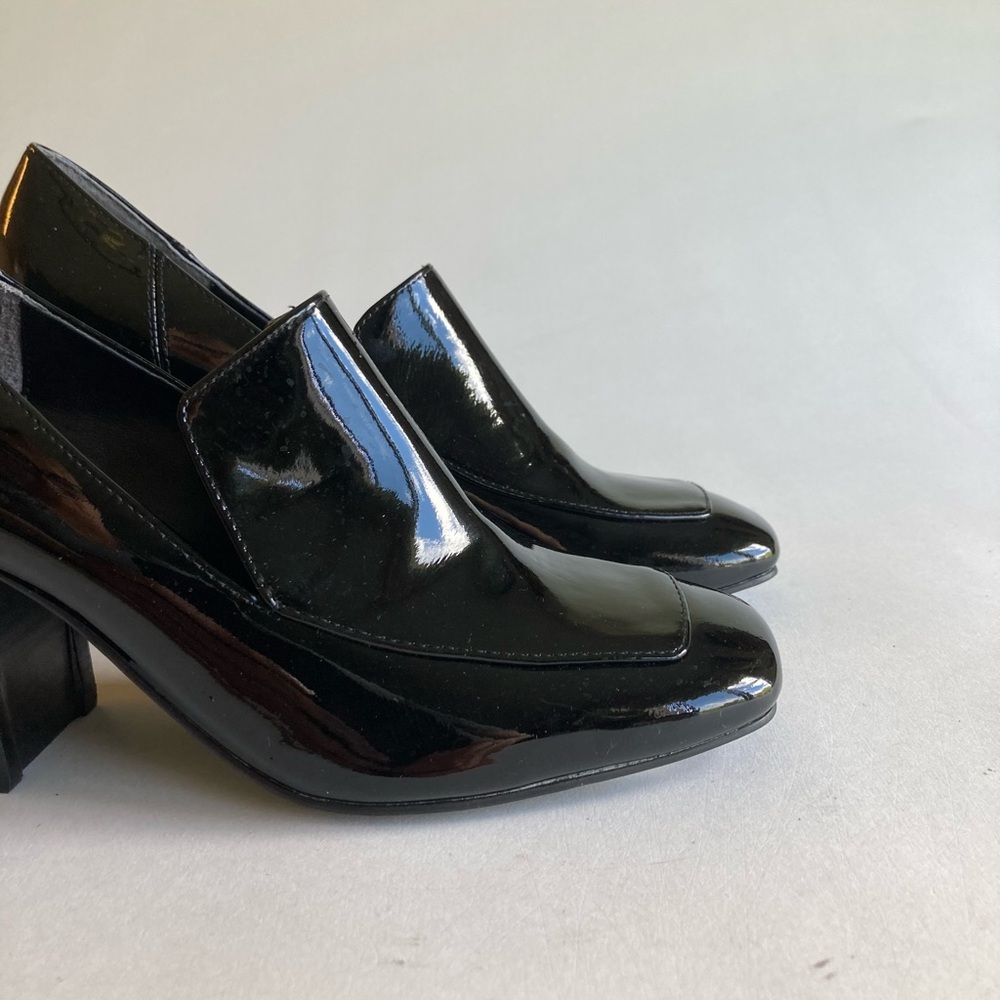 Marc Fisher Black Patent Leather Heels. Beautiful and classy. - Picture 4 of 15